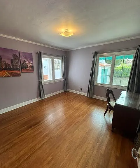 1562 N Mar Vista Ave — Photo 13
