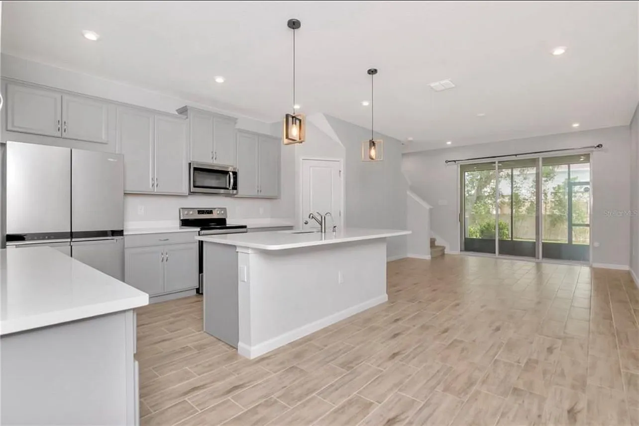 3 bed, 1680 sqft, $2,350 — Photo 3