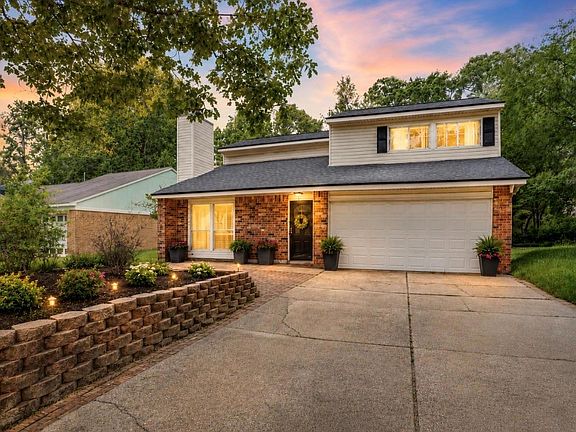 2nd image of 3235 Village Park Dr