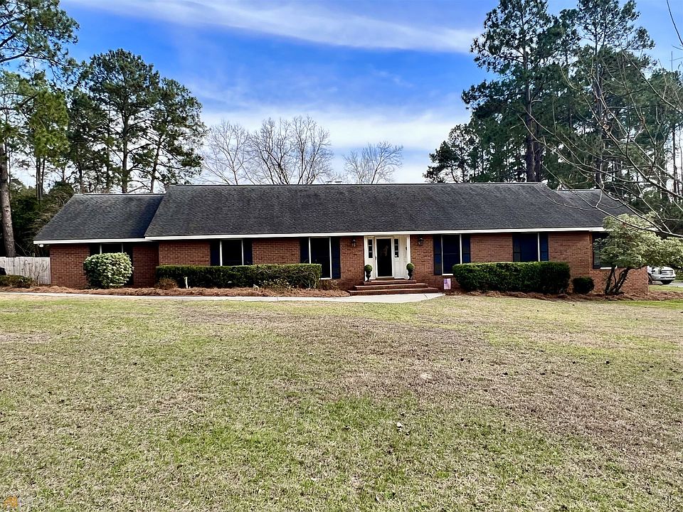 1st image of 125 Pine Bluff Dr
