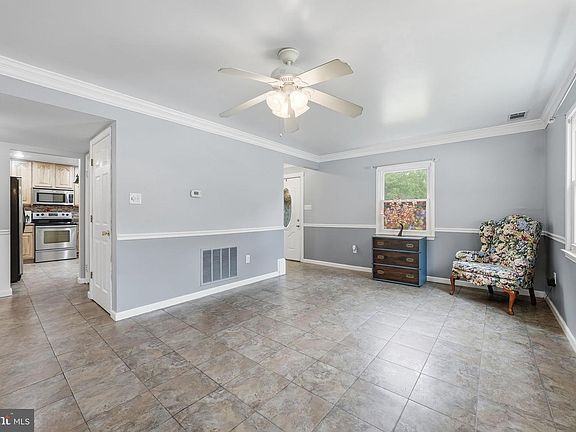 2nd image of 7309 Castle Rd