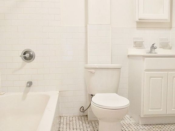 5th image of 500 Ocean Ave APT 1A