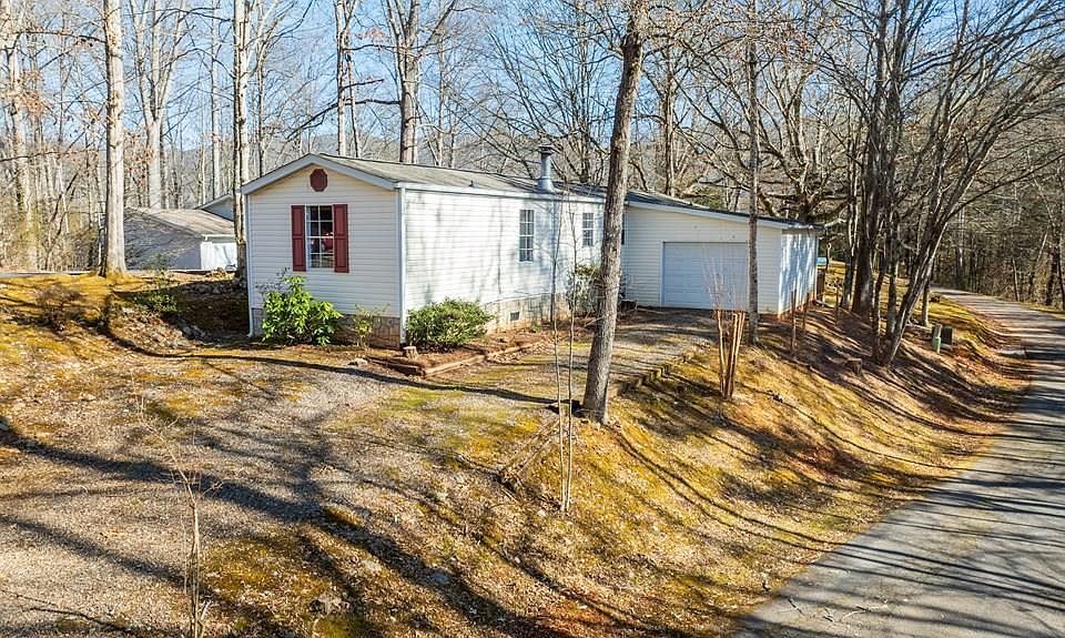 1st image of 136 Carolina Village Cir