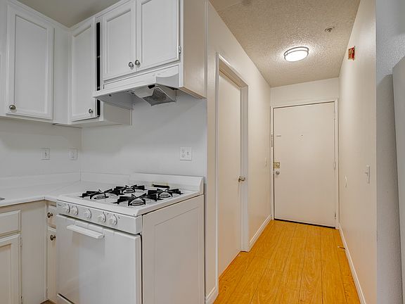 3rd image of 5069 Glen Iris Ave APT 8