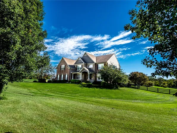 2356 Triple Creek Ct, Lebanon, OH 45036