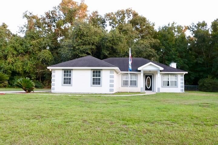 1st image of 207 Brentwood Cir
