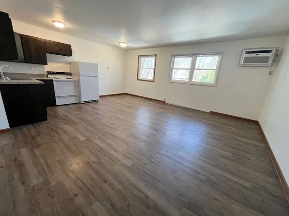 Duluth Apartments, 2332 S Duluth Ave #12, Sioux Falls, SD 57105