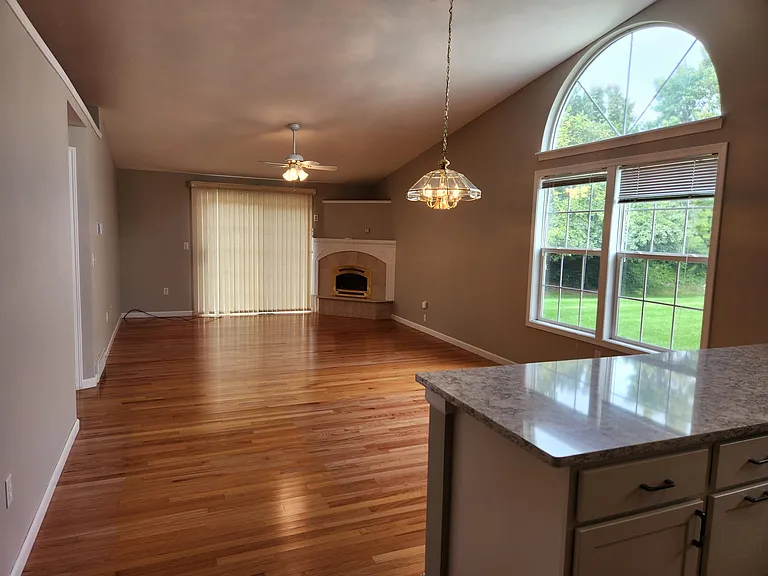 113 Braintree Dr — Photo 8