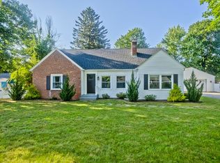 17 Hunting Ln, Wilbraham, MA 01095