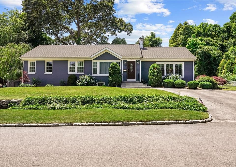 1st image of 25 Shady Glen Dr