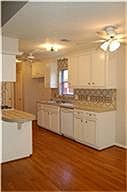 3rd image of 1901 S Yorktown Ct