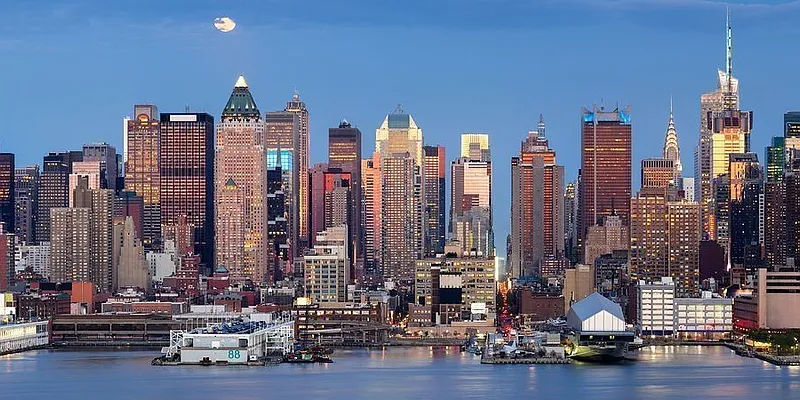 Rented by Douglas Elliman | media 21