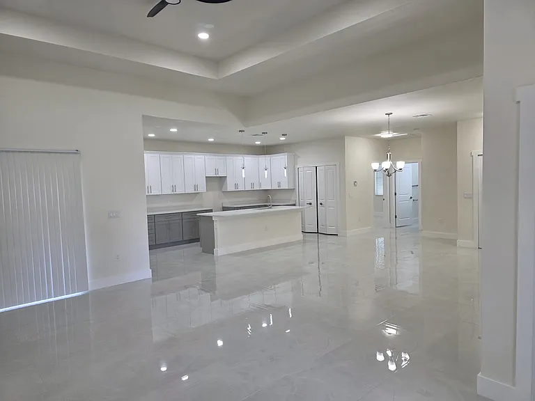 735 Dudley Ave S #735 — Photo 10