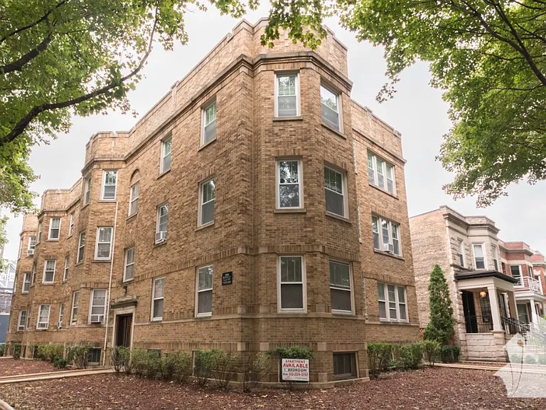 3703 N Hoyne Ave #3 — Photo 5