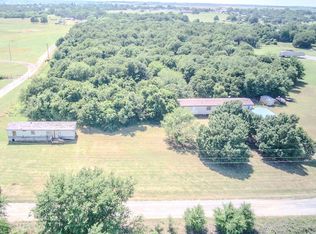 292 S Moore Dr, Ninnekah, OK 73067