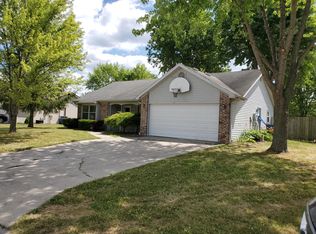 1068 Steven Ct, Roanoke, IN 46783