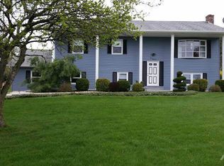 1218 Saddle Dr, Nazareth, PA 18064