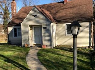 3293 Eastview Rd, Bethel Park, PA 15102