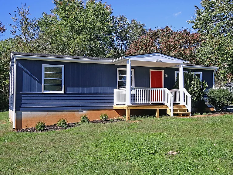 6160 Winesap Ln — Photo 1