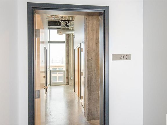 3rd image of 103 Virginia St APT 401