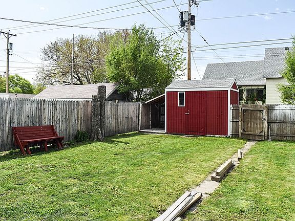 Backyard, shed view