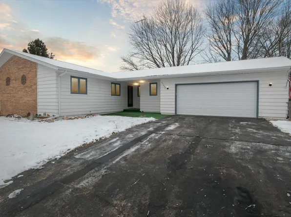 57298 Gearharts Landing Rd, Three Rivers, MI 49093