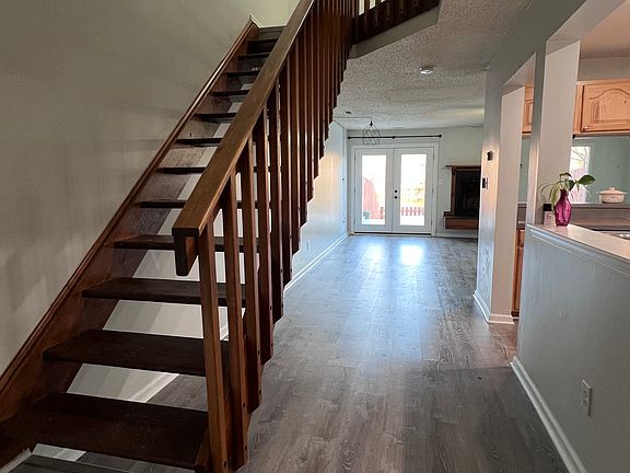 5th image of 717 Hecate Dr