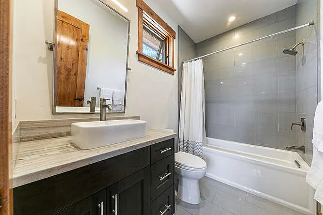 10768 Labelle Ct — Photo 23