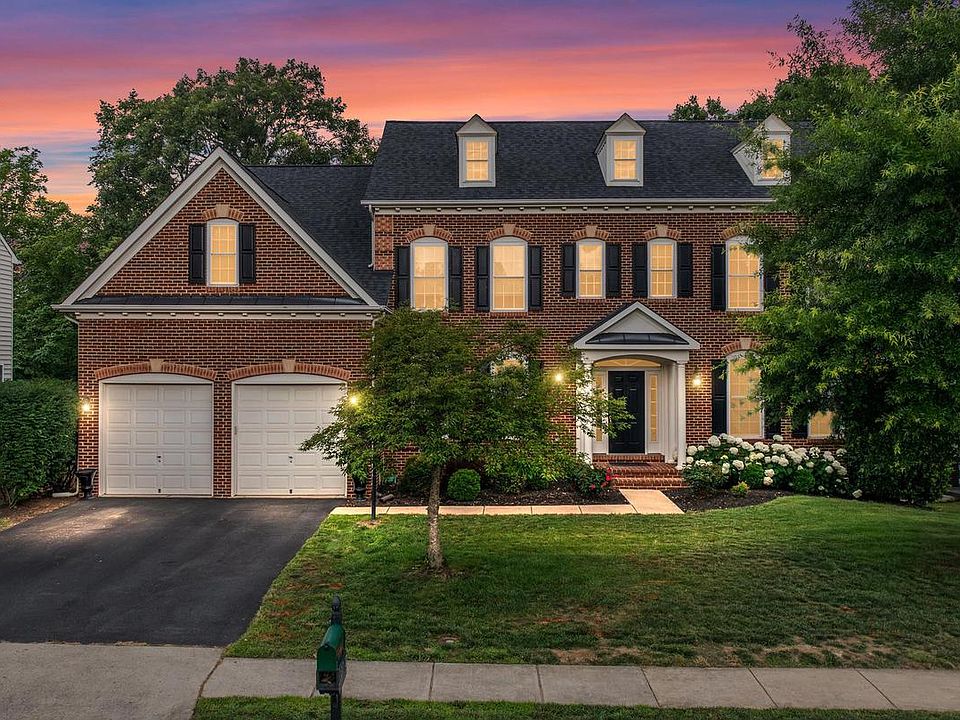 1st image of 10012 Three Sisters Ct