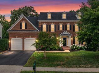 10012 Three Sisters Ct, Bristow, VA 20136