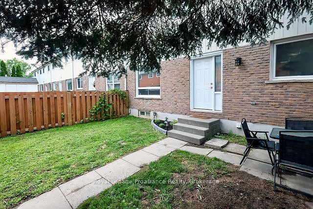 1st image of 19 Tracey Park Dr #35