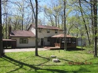 1119 Kirkwood Dr, Waterford, WI 53185