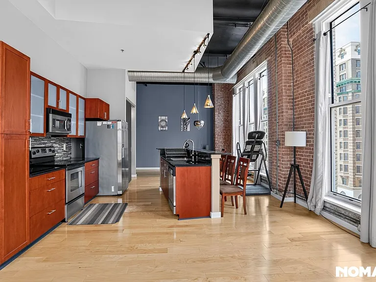 1136 Washington Ave #503 — Photo 5