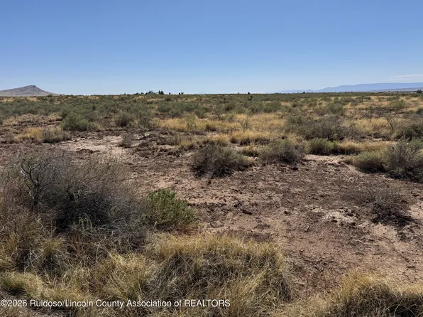 212 Drifter Rd, Carrizozo, NM 88301
