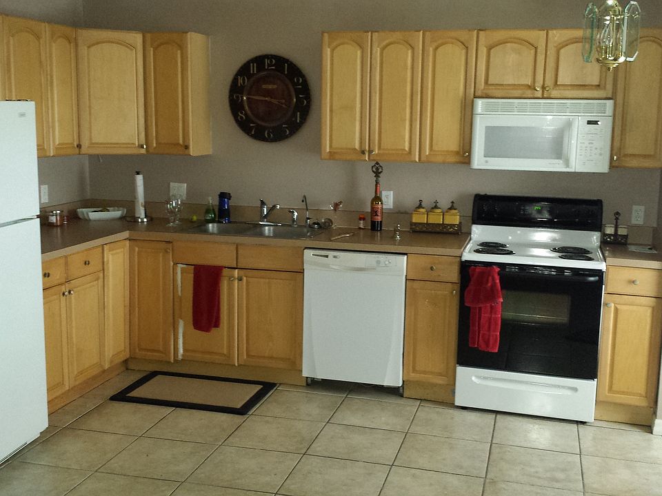 2nd image of 341 Harry Ave S