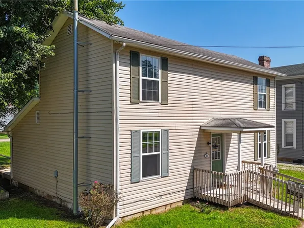 704 2nd St, New Matamoras, OH 45767