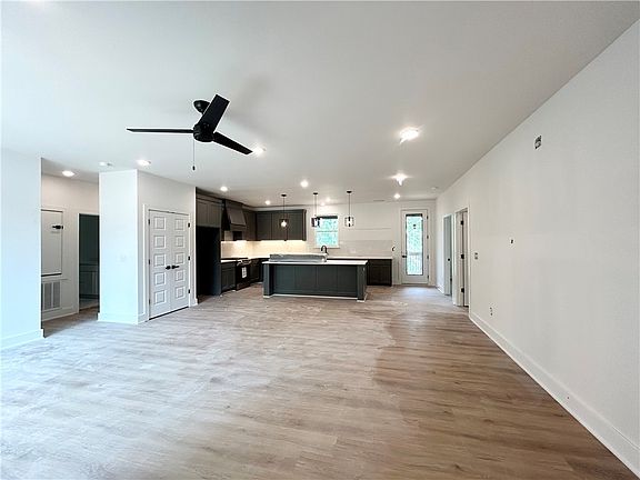 3rd image of 56 Westbury Dr