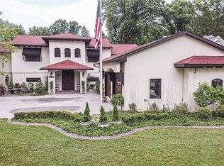 30648 Wolf Rd, Bay Village, OH 44140