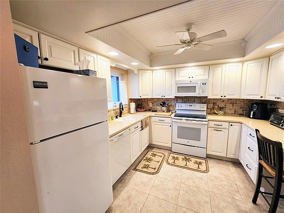 5th image of 6413 Heritage Ln #6413