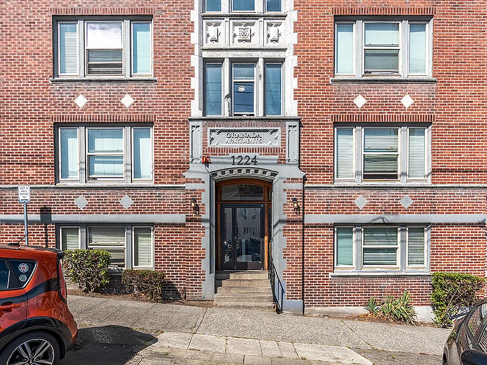 Welcome Home to Granada Apartments