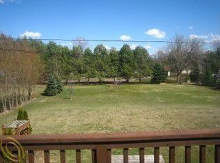 961 Laird Ave, Lake Orion, MI 48362