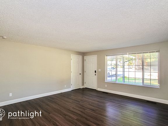 2nd image of 2037 Ponderosa Dr SE