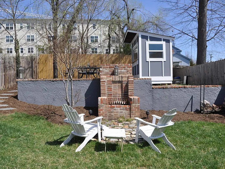827 Nalle St — Photo 29