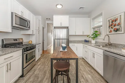 172 Boylston St Photo 1