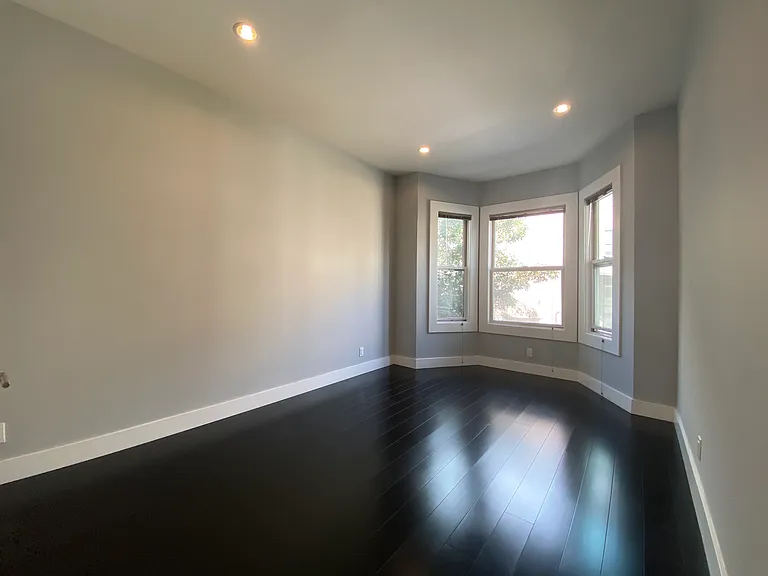 777 Pine St #4 — Photo 6