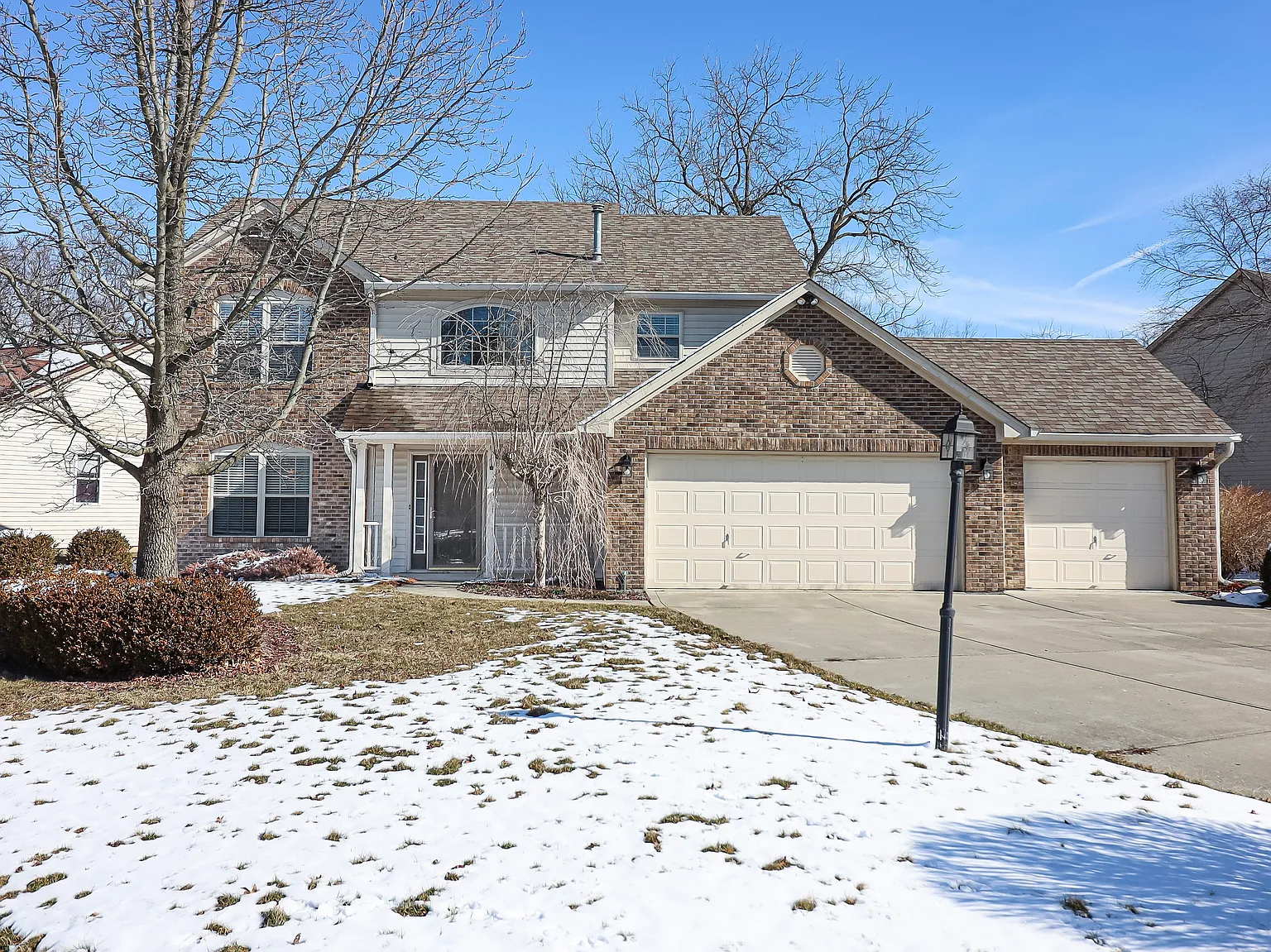 8664 Woodbluff Ct photo 1