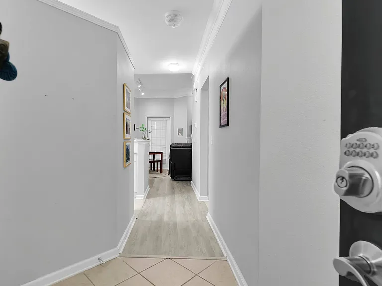 1733 Whitemarsh Way — Photo 4