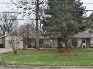 1114 E Westchester Dr, Springfield, MO 65810