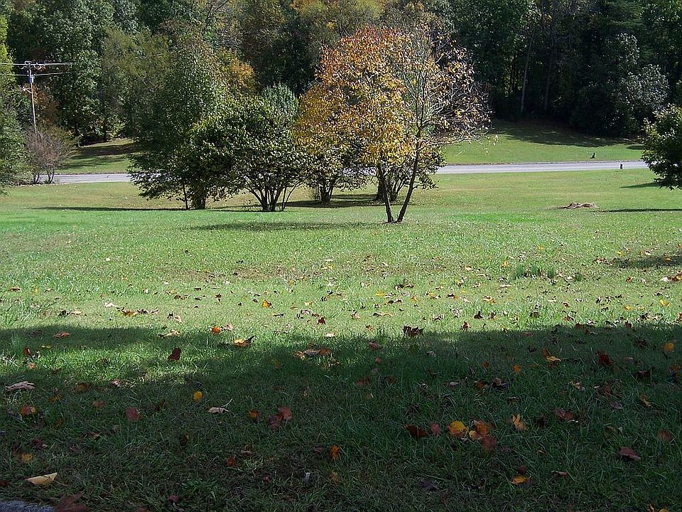 1st image of 410 Lake Vista Dr