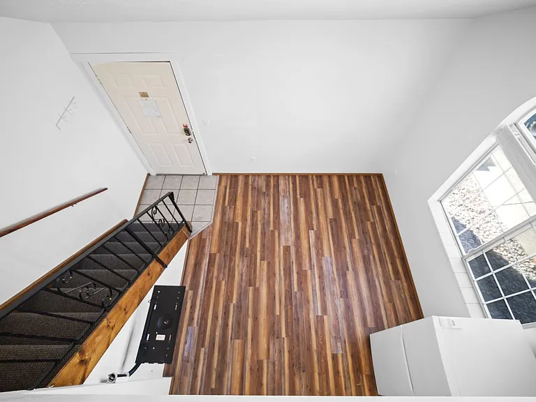 Northside Lofts Fully Updated 1 Bedroom Apartment in North Spokane — Photo 19